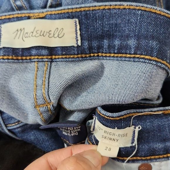 Madewell 10" High-Rise Skinny Jeans in Danny Wash: TENCEL™ Denim Edition size 28 - Picture 7 of 13
